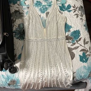 White dress  with pearls and sparkling